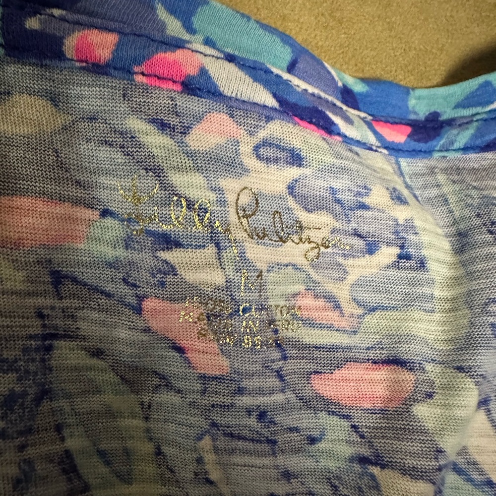 Lilly Pulitzer Colorful V-Neck Patterned Top - Picture 3 of 4
